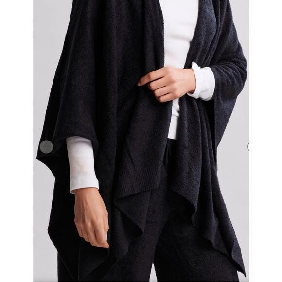 Barefoot Dreams CozyChic Lite Weekend Wrap, Black - Picture 3 of 7